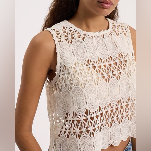 Lace Open Stitch Crew Neck Cropped Tank - Picture 3 of 6